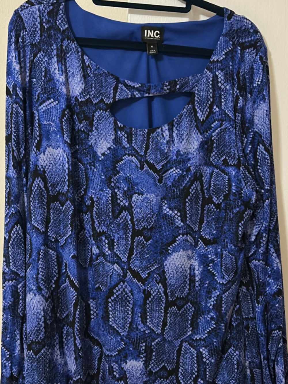 I.N.C. International Concepts Blue Snakeskin Print Long Sleeve Top XL
